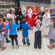 Mikuláš v oc galéria nitra - TESCO TT 07.12.2019 XS-147