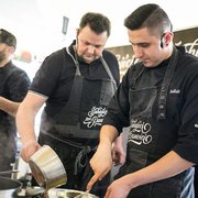 Šuhajíci na panvici - 57154767_2905285116178776_6855112539966013440_o